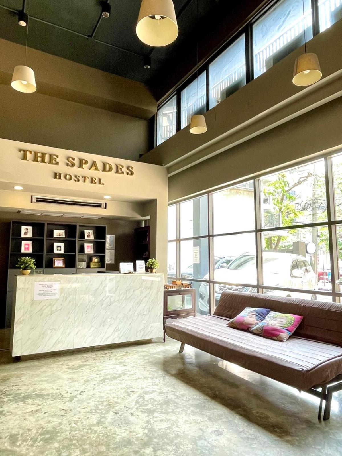 Collection O The Spades Hostel Bangkok Exterior photo